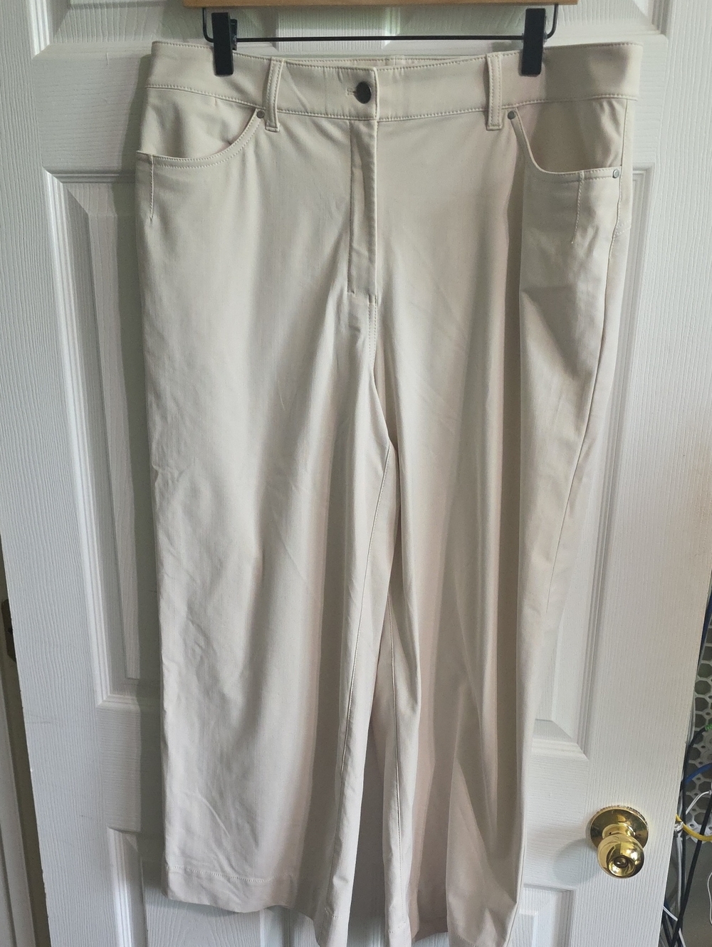 lululemon athletica City Sleek Light Cream Pants
